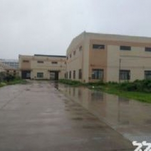 佛山三水区白坭工业区厂房出租，砖墙到顶，滴水11米，牛腿位7
