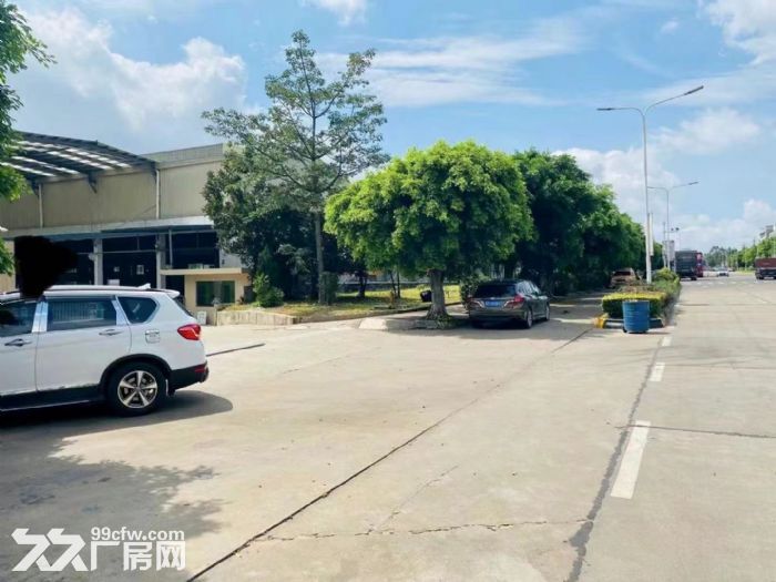 兴泰物流园附近独门独院本地房东厂房，带办公宿舍9708平方出租（可灵活分租）